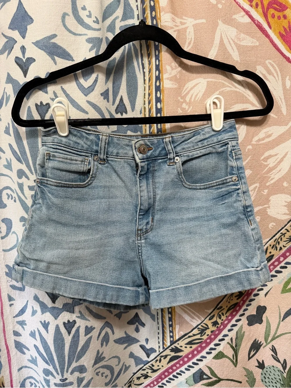 AE- Mom Jean Shorts